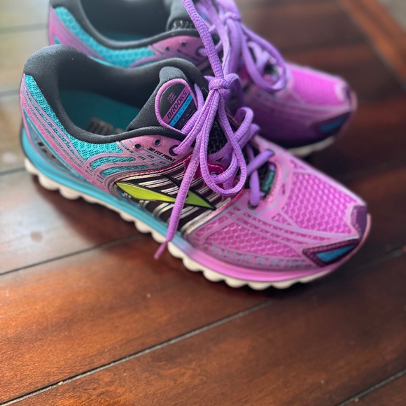 Womens BROOKS Glycerin 12 Size 6 Running Walking Training - Picture 1 of 3